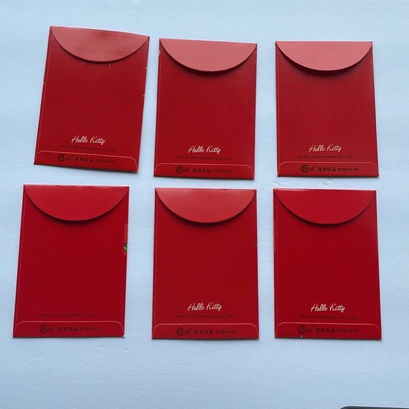 Sanrio Hello Kitty Red Envelopes - Picture 2 of 4